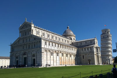 A very old city, well known for its numerous historical monuments, including the famous <i>Leaning Tower</i>.